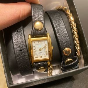 La Mer black leather wrap watch with gold chain